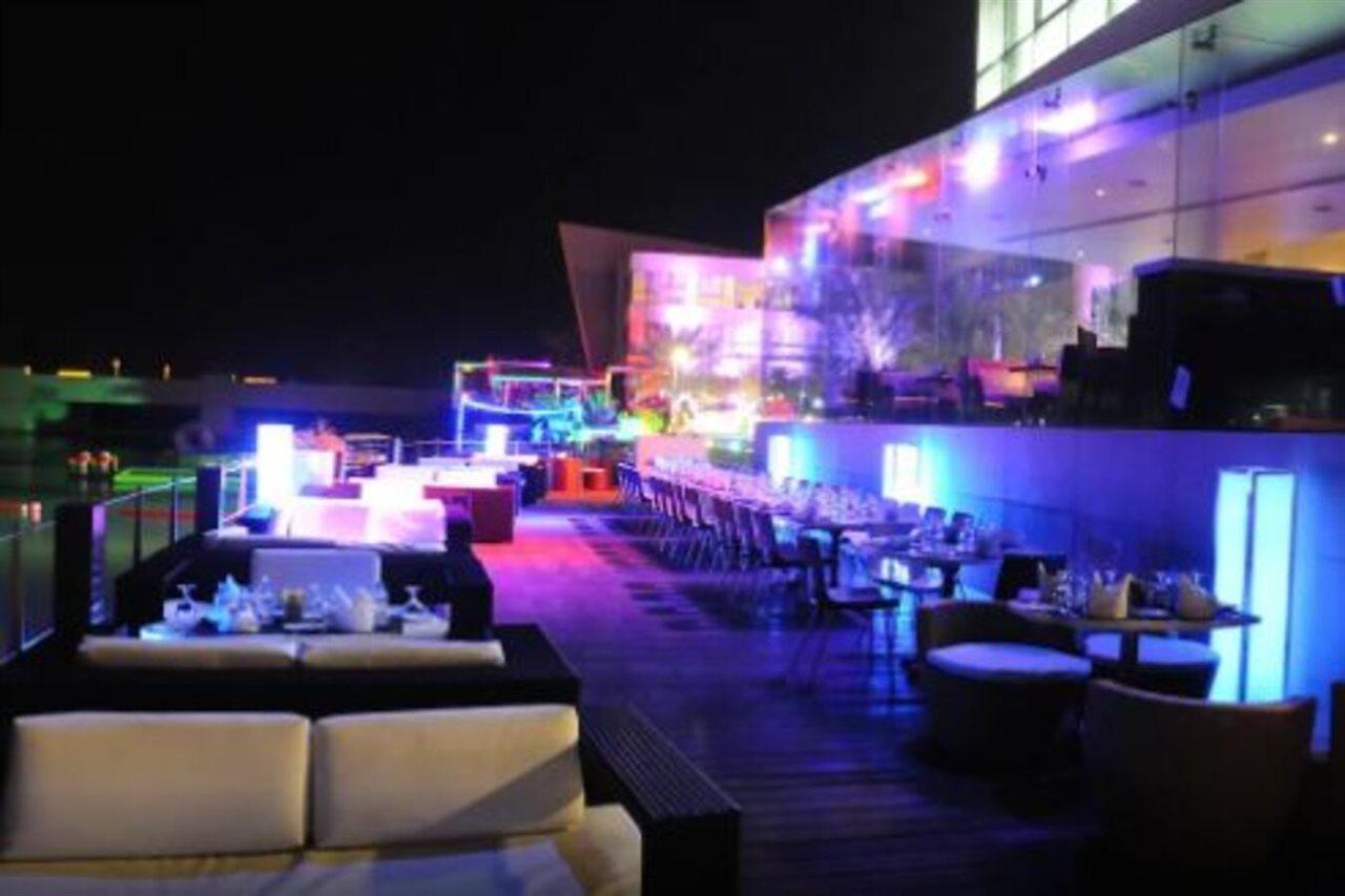 Sea Loft Villas Manama Exterior photo